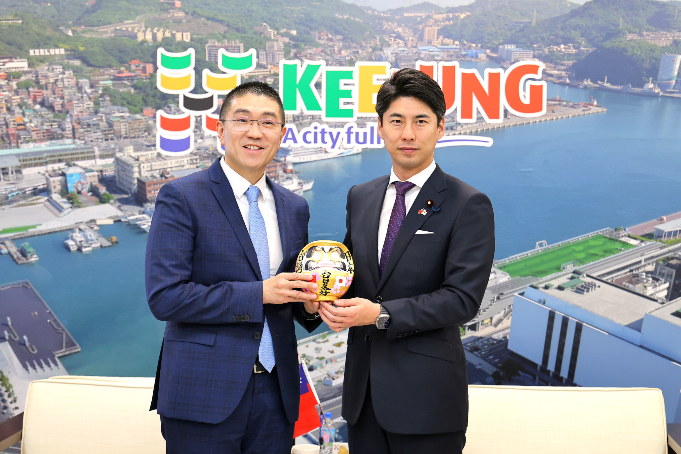 ▲深化臺日友好！中曾根康隆率團訪基隆。（圖／記者郭世賢翻攝）