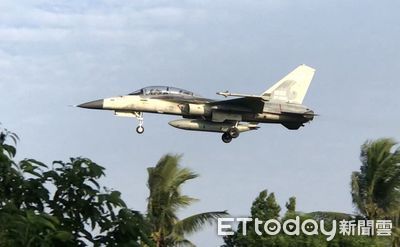 IDF戰機在台南市區擊發火焰彈　空軍定調「機械因素」