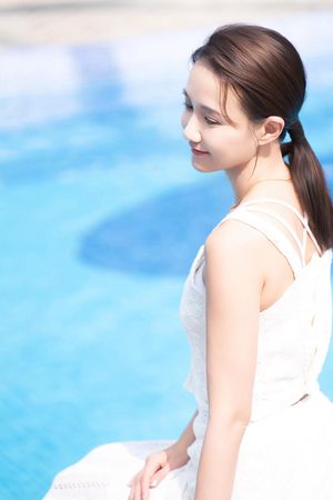 ▲何妤玟親自為大家上瑜珈課。（圖／源鑛娛樂）