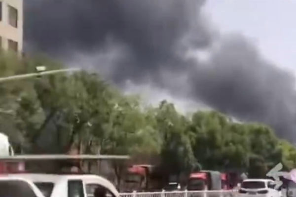 ▲▼河南生技公司發生爆炸事故。（圖／翻攝自微博／北京日報）