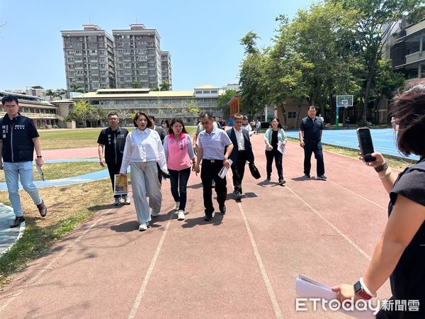 ▲▼鳳山3國小空間不足、運動場年久失修，民代奔走爭取經費改善。（圖／記者賴文萱翻攝）