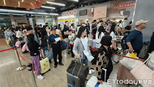 ▲大陸五一長假，金門小三通湧現觀光潮。（圖／記者林名揚翻攝）