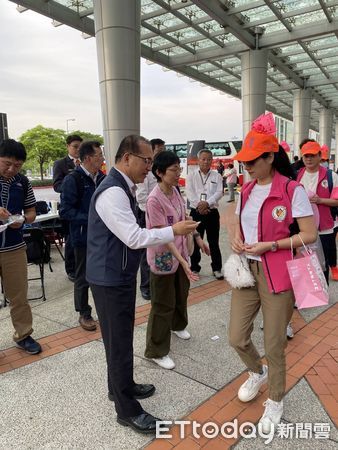 ▲▼交通部今年首度與白沙屯拱天宮合作，提供進香運輸服務。（圖／交通部提供）