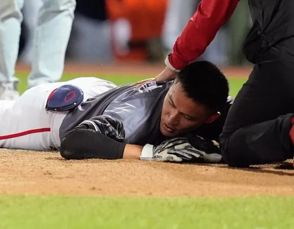 ▲味全龍隊林辰勳遭到頭部觸身球。（圖／味全龍隊提供）