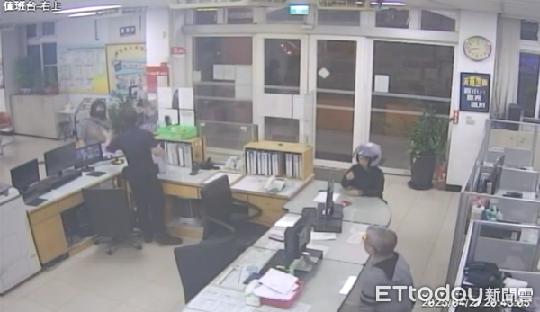 ▲▼館長員工遭到攻擊，警方成立專案小組。（圖／記者沈繼昌翻攝）