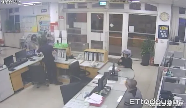▲▼館長員工遭到攻擊，警方成立專案小組。（圖／記者沈繼昌翻攝）