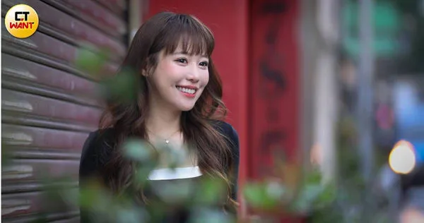 電影頻道／紀卜心樂當「戀愛軍師」幫閨密解惑　買房薪水全給媽打趣「媽媽更像酸民」