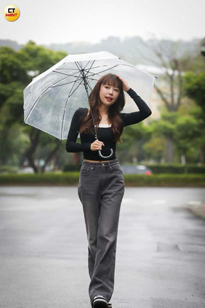 電影頻道／紀卜心樂當「戀愛軍師」幫閨密解惑　買房薪水全給媽打趣「媽媽更像酸民」