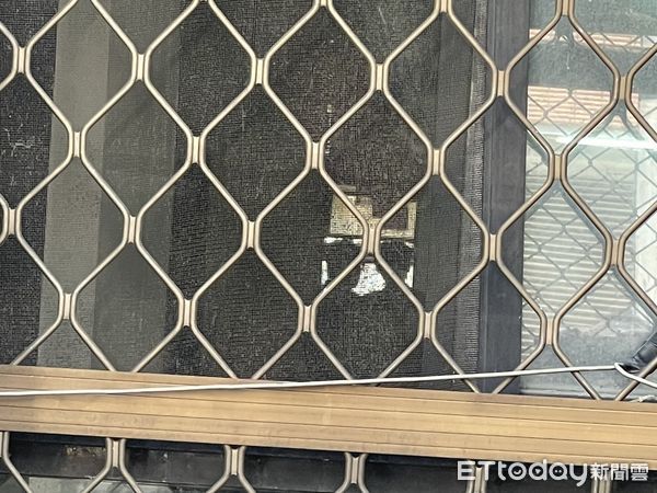 ▲▼台中檢調發動搜索國民黨台中市黨部。（圖／記者鄧木卿攝）