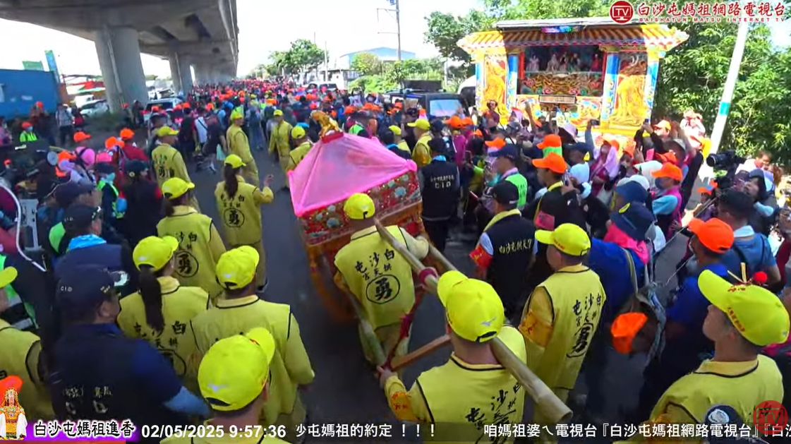 ▼▲媽祖愛看戲 。（圖／翻攝自YouTube／白沙屯媽祖網路電視台）