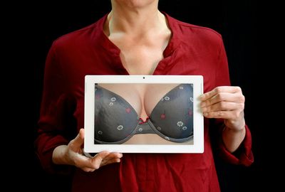乳癌不只有硬塊!6個容易被忽略的早期徵兆 千萬別掉以輕心