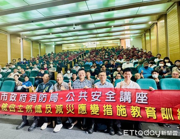 ▲台南市消防局於南科舉辦火災防護訓練，展演高壓細水霧消防車設備，加強企業與義消實戰應變力。（記者林東良翻攝，下同）