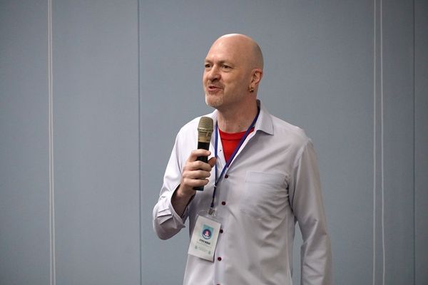 ▲「EMI雙語教學研討會」會後眾人合影留念。（中華大學提供）