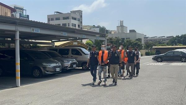 ▲大麻隱身透天厝飄刺鼻臭味警方上門逮人。（資料圖／警方提供）