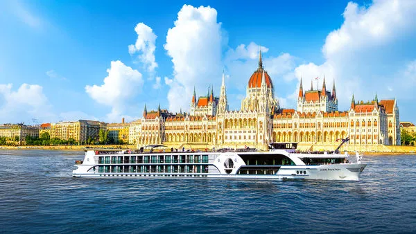 ▲易飛旅遊即日起至5月26日推出TTE線上旅展。（圖／易飛旅遊提供）