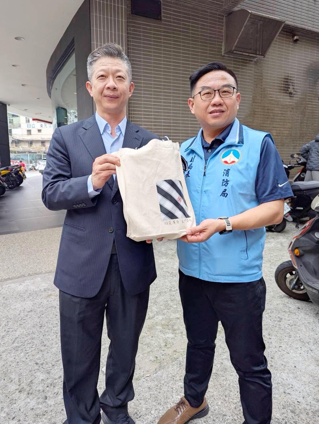 ▲金門縣府團隊赴基隆武崙里。（圖／記者郭世賢翻攝）