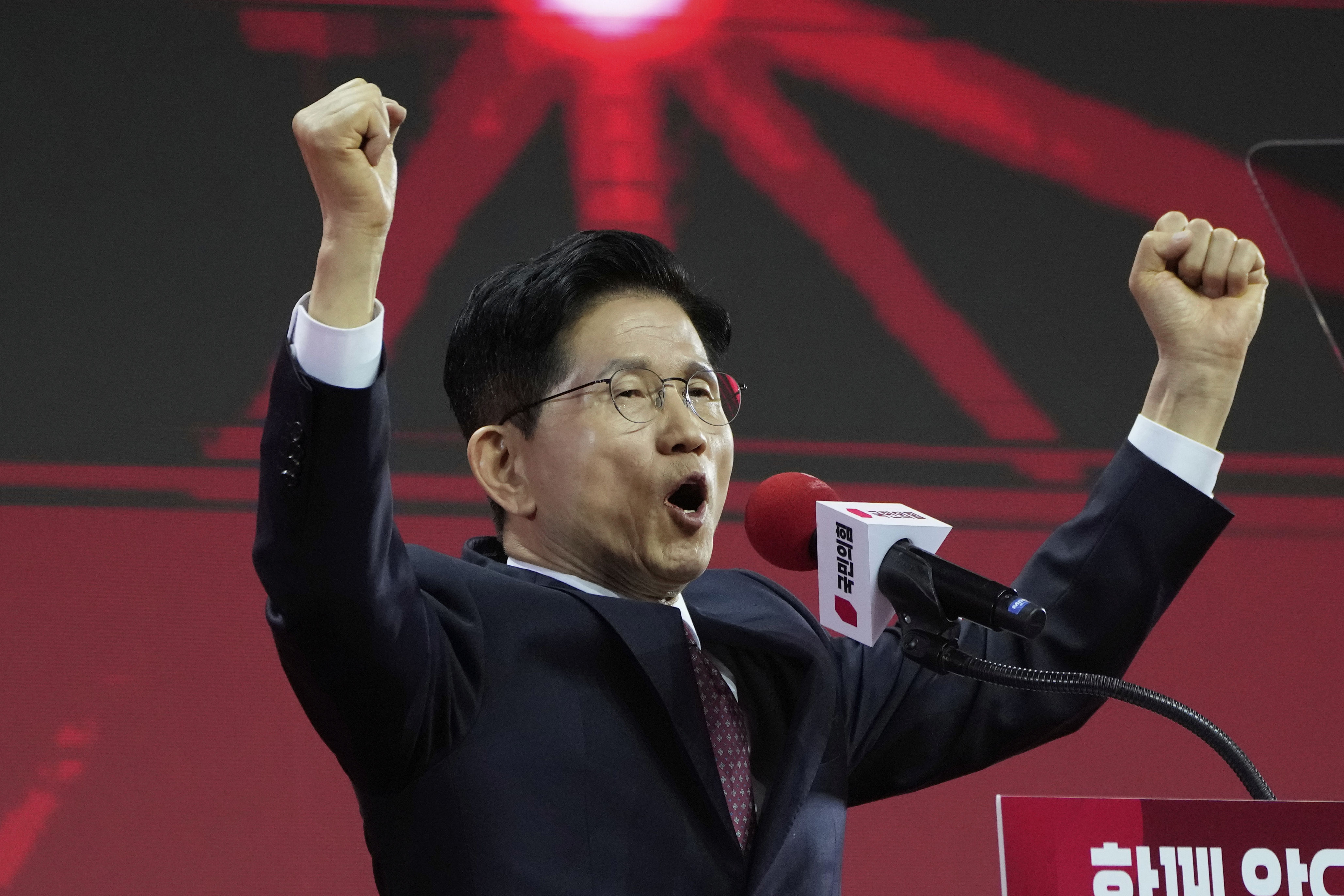 ▲▼南韩执政党国民力量结束党内初选，确认由金文洙参选总统。（图／达志影像／美联社）