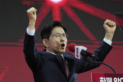 韓執政黨初選出爐　金文洙勝！曾跳針喊「我是道知事」惡搞消防員