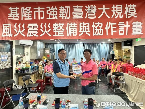 ▲金門縣府團隊赴基隆武崙里。（圖／記者郭世賢翻攝）