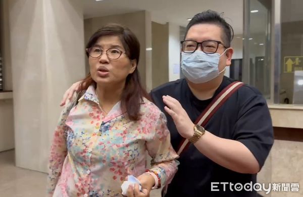 ▲▼涉藏匿傅崐萁管家50萬交保　律師嗆記者：你是神經病喔。（圖／記者劉昌松攝）