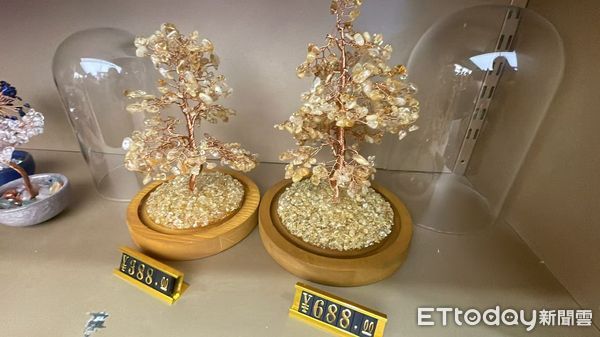 ▲▼  北京、五一假期、2025、雍正唯一欽點黃瓦財神廟           。（圖／記者任以芳攝）