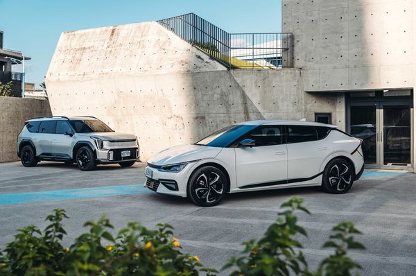 Kia EV車系至今在台並已獲得近2,300位車主肯定。為感謝全台車主的肯定，Kia總代理台灣森那美起亞針對The Kia EV6推出「五年0元盡情駕馭」方案(總價值逾23萬元)。