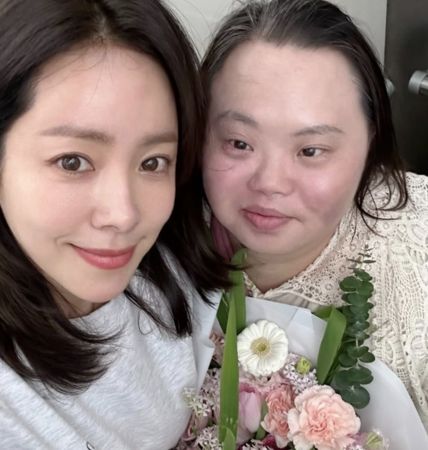 ▲▼「妹妹」韓志旼也會到　催淚告白：以為結婚不能實現。（圖／翻攝自鄭恩惠IG）