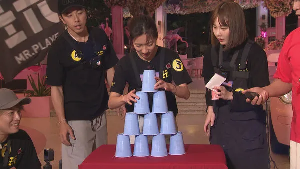 ▲畇二爆料坤達(左)有越南達的稱號來越南都輸。（圖／好看娛樂）