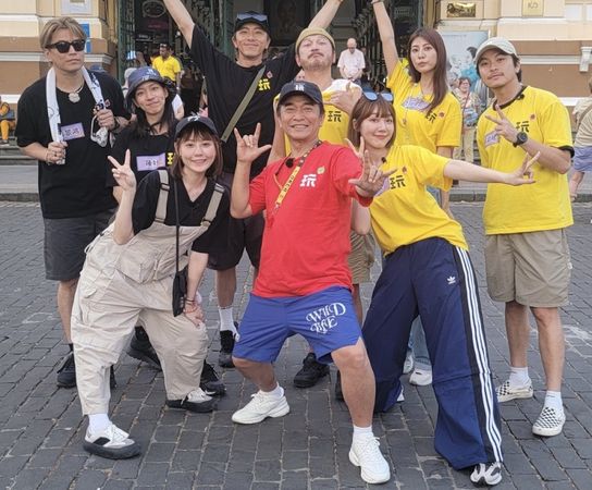 ▲畇二爆料坤達(左)有越南達的稱號來越南都輸。（圖／好看娛樂）