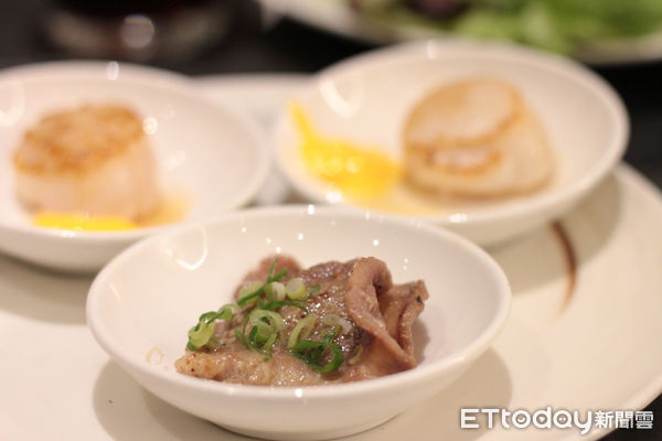 ▲新竹煙波全新Buffet「莫內」開箱！松葉蟹、天使紅蝦吃到飽 。（圖／記者黃士原攝）