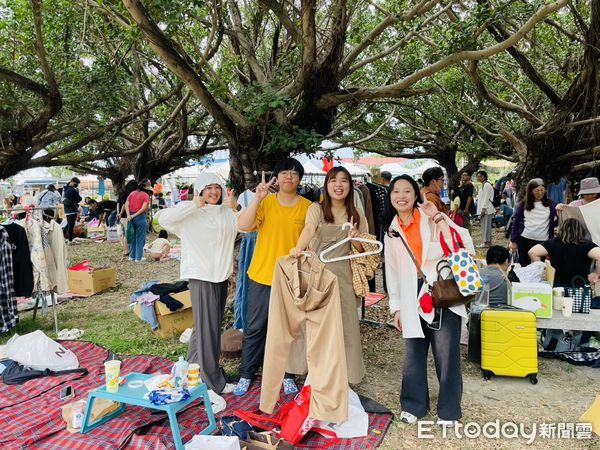 ▲親子共逛「熊廢市集」掀熱潮。（圖／記者楊漢聲翻攝）