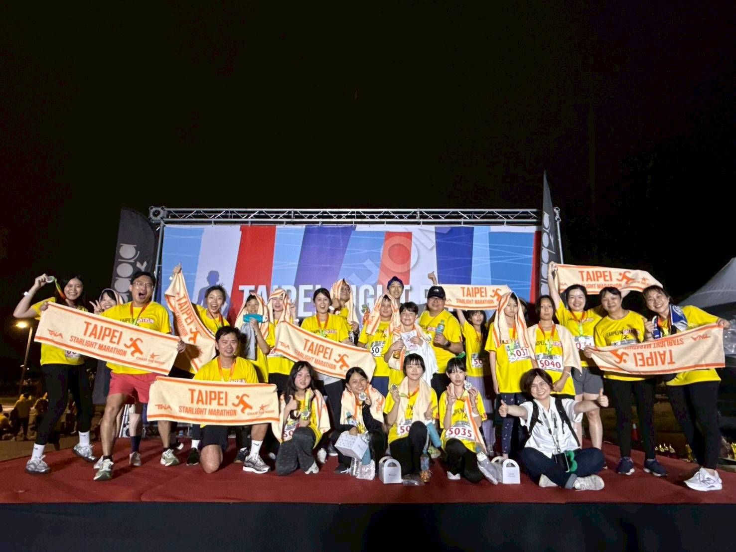 ▲新北校長領跑！龜山國小畢業生勇闖11公里。（圖／新北市龜山國小提供）