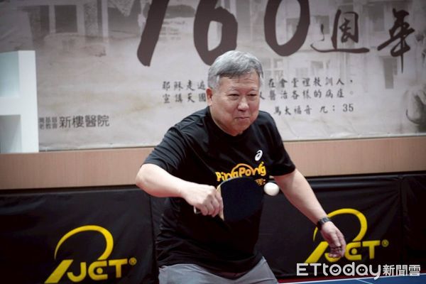 ▲新樓醫院160週年院慶桌球邀請賽湧入200多人共襄盛舉，信仰與健康同行，場面熱烈。（記者林東良翻攝，下同）