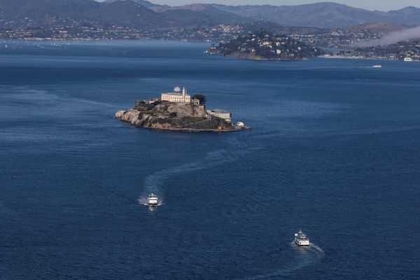 ▲▼ 美國俗稱「惡魔島」的阿爾卡特拉茲島（Alcatraz）聯邦監獄。（圖／路透）
