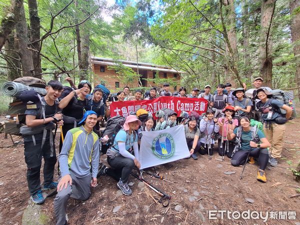 ▲「登山大神養成班」招募對山域活動有高度熱忱的青年學子，一同學習如何安全、負責任地探索山林。（圖／太管處提供，下同）