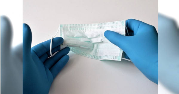 一名網友PTT中發文，表示自己近期才第一次確診「新冠肺炎」，咳嗽情況相當嚴重，吃藥也不見好轉。（示意圖／Pixabay）