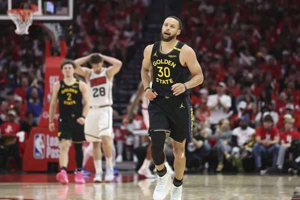 ▲勇士柯瑞、火箭格林。（圖／路透）