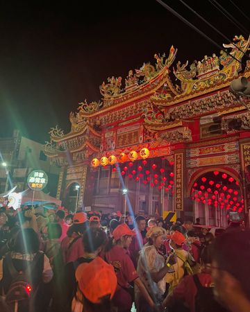 ▲小優白沙屯「猜錯位置」留遺憾　路邊睹感人一幕：香燈腳們很幸福 。（圖／翻攝自小優IG）