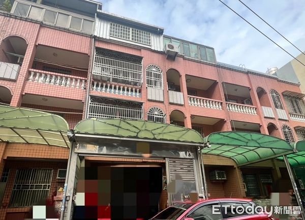 ▲中壢警方在許女中壢租屋處將其逮捕。（圖／中壢警分局提供）