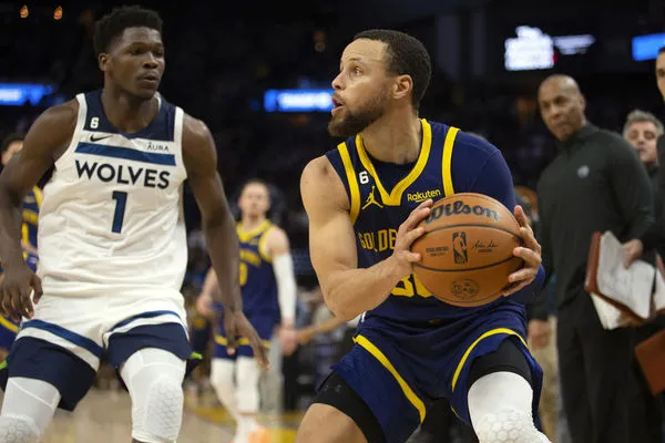 ▲▼灰狼艾德華茲、勇士柯瑞。（圖／達志影像／美聯社）