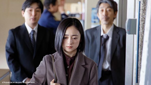 ▲▼安達祐實在遇渣夫！出軌後竟失蹤了，竹財輝之助的小狗眼讓飾演老婆的安達祐實都忍不住想原諒他。（圖／Hami Video提供）