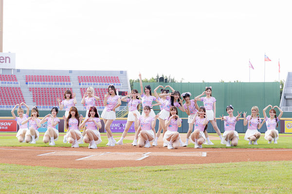 ▲▼樂天女孩跳開場舞。（圖／樂天桃猿提供）