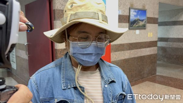 ▲邱軍酒駕撞死人，5日遭檢方起訴，邱軍媽媽現身受訪。（圖／記者郭世賢翻攝）