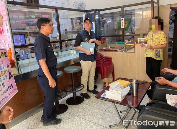 ▲枋寮警方走訪銀樓及金融機構宣導防搶防竊防詐             。（圖／記者陳崑福翻攝）