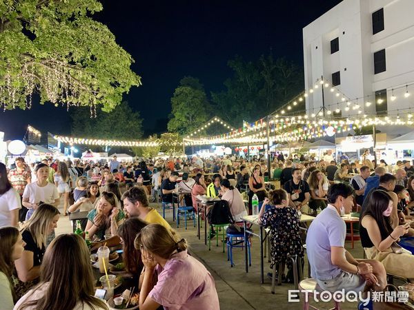 ▲清邁夜市、假日市集,Jing Jai Market。（圖／記者彭懷玉攝）