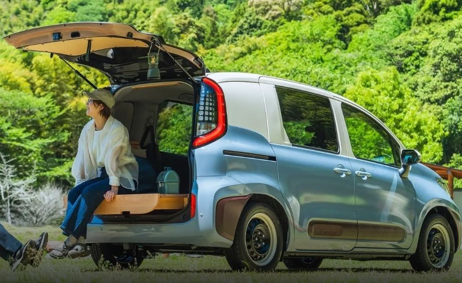 ▲日本知名品牌為Sienta量身打造露營升級套件！（圖／翻攝自TOYOTA）