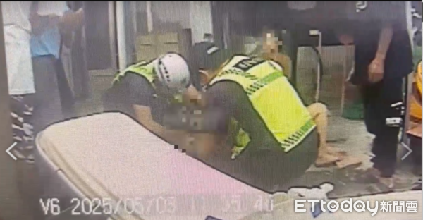 ▲消防人員新埤鄉車禍救護            。（圖／記者陳崑福翻攝）