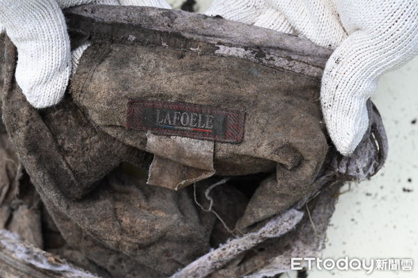 ▲▼花蓮果農整地，在果園發現人類白骨。（圖／記者王兆麟翻攝）