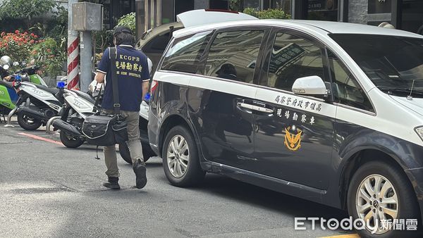 ▲▼高雄大樓驚傳墜樓！男子倒臥3F露台明顯死亡　鄰居嚇壞報警。（圖／記者吳世龍攝）