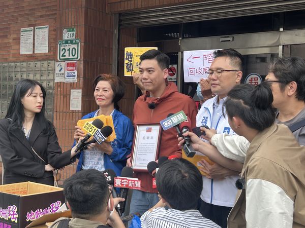 ▲罷免吳思瑤團體更換領銜人計畫啟動。（圖／地動刪瑤提供）